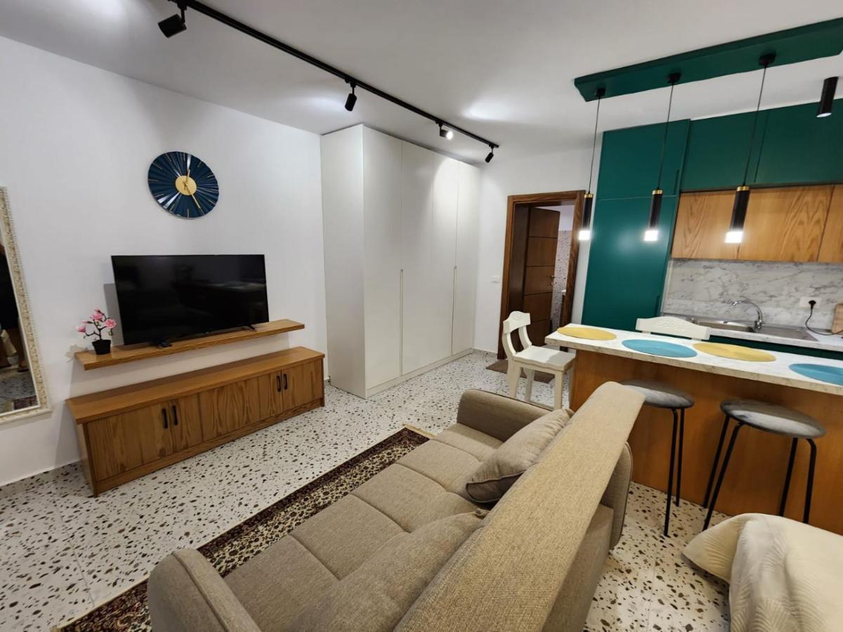 Pietro Guesthouse Tirana Buitenkant foto